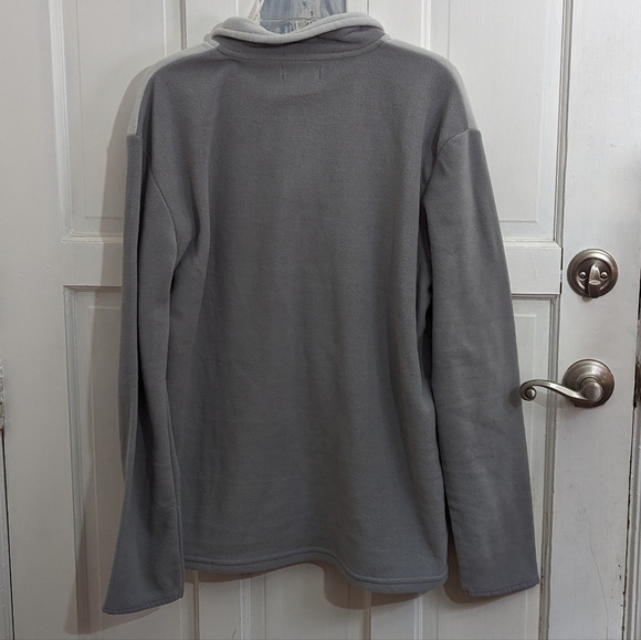 Atlas for Men Gray Fleece Sweater - Picture 2 of 4